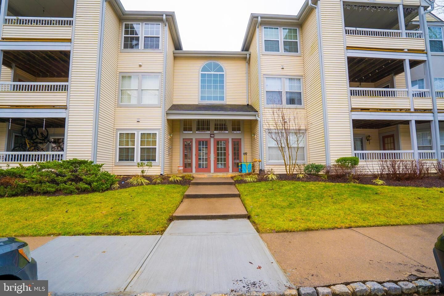 Property Photo:  115 Cascade Court 6  NJ 08540 