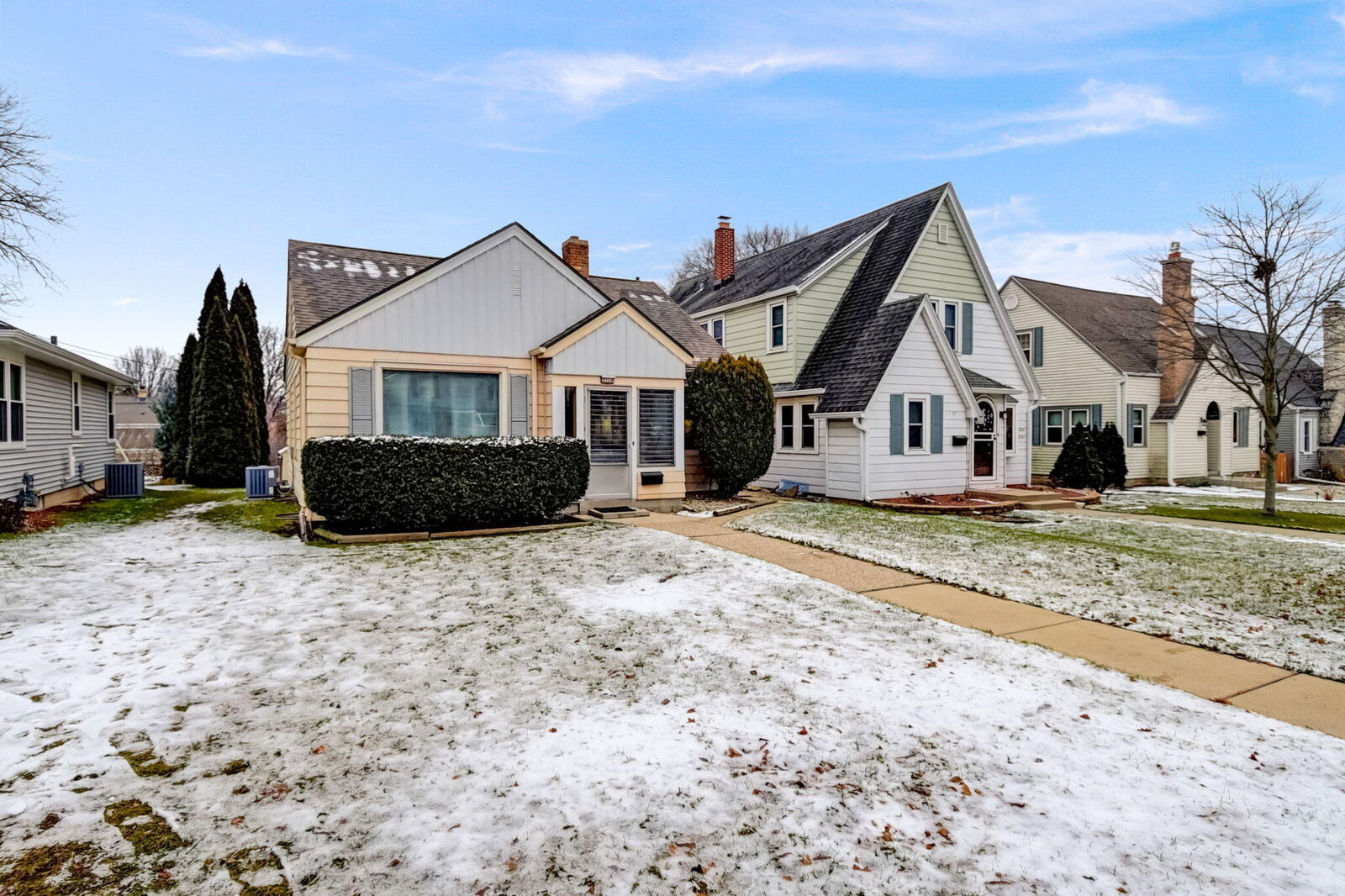 Property Photo:  3328 S 46th St  WI 53219 