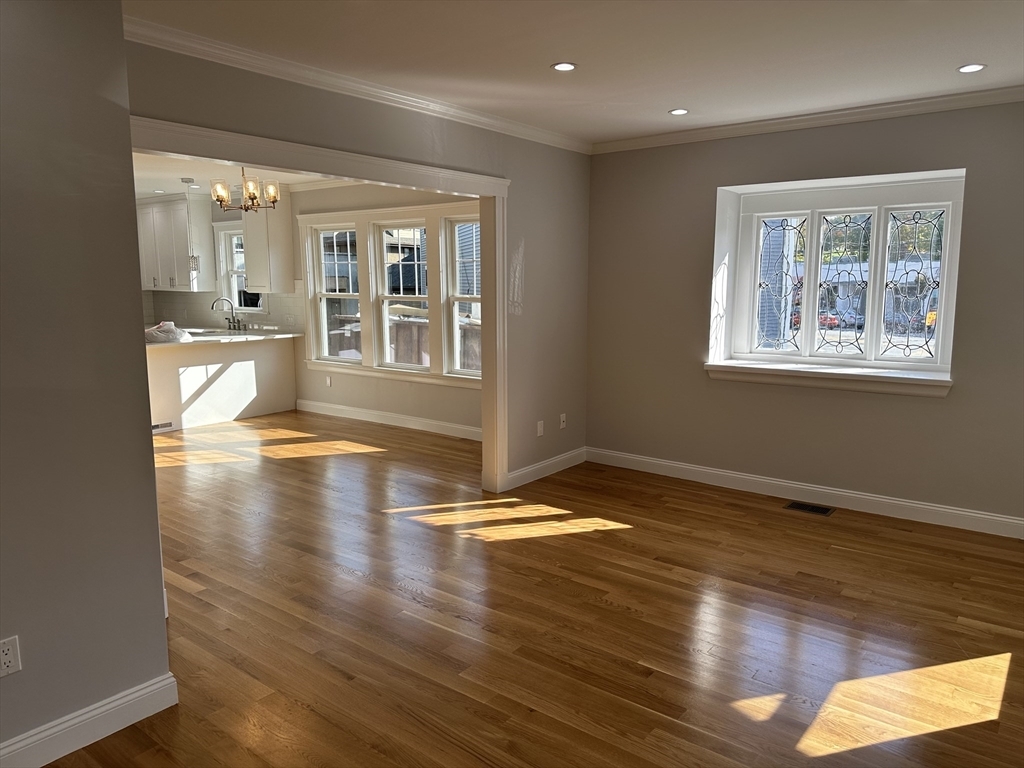 Property Photo:  1 Oak Avenue 1  MA 02478 