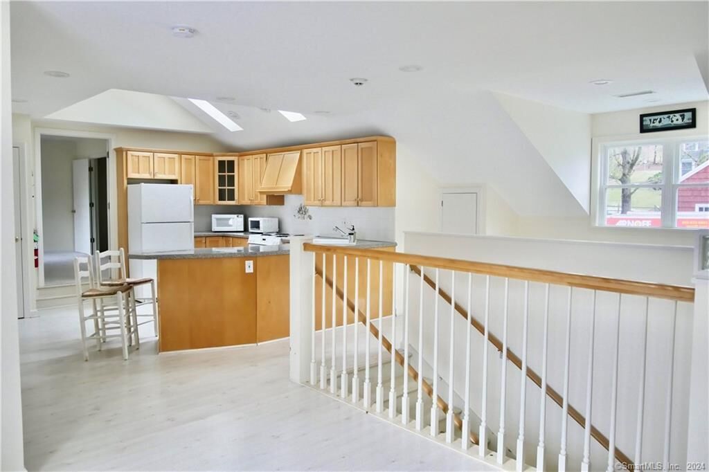 Property Photo:  22 Upper Main Street 2  CT 06069 