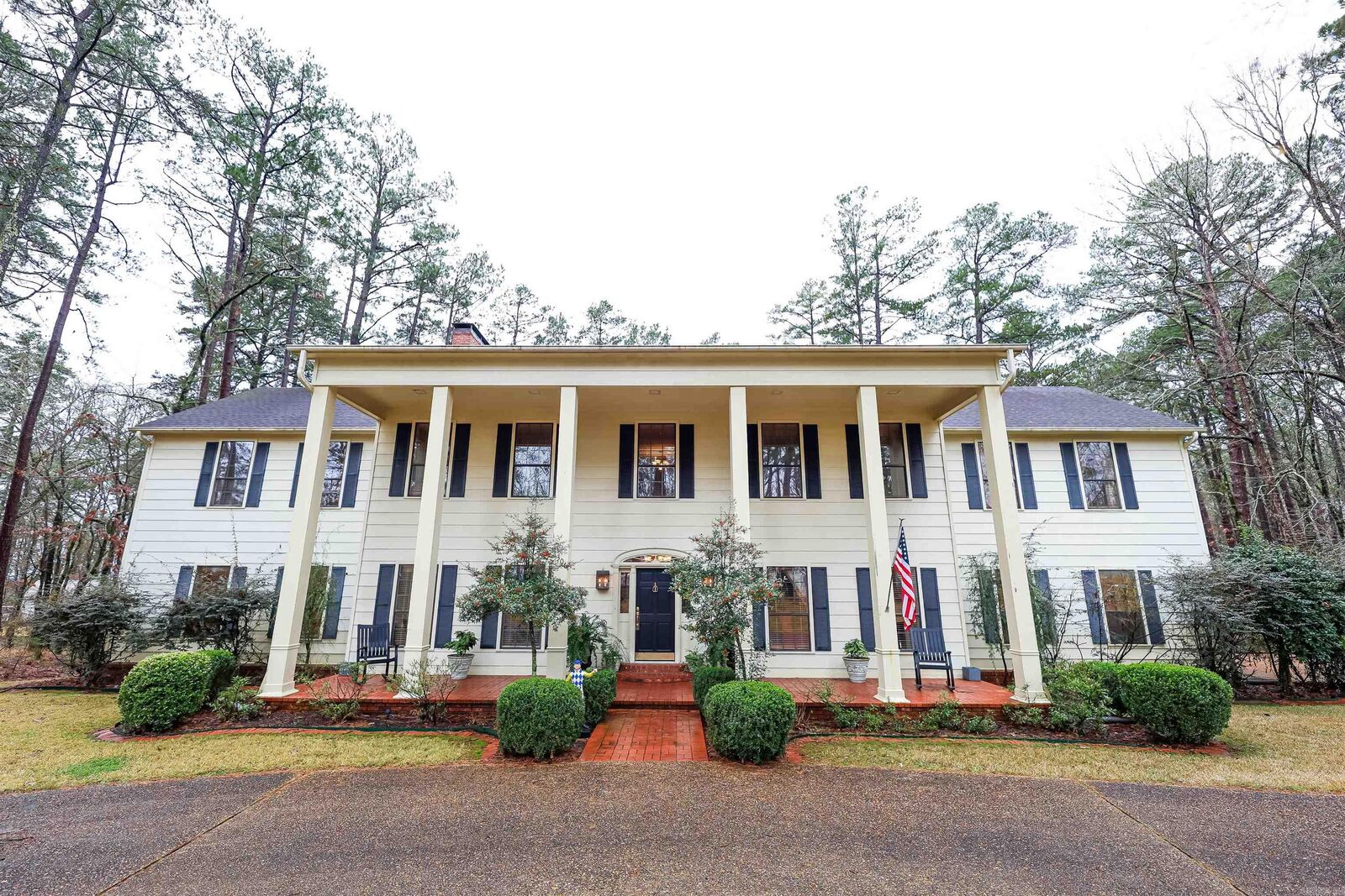 Property Photo:  1306 Ridgeview Road  AR 71701-2548 