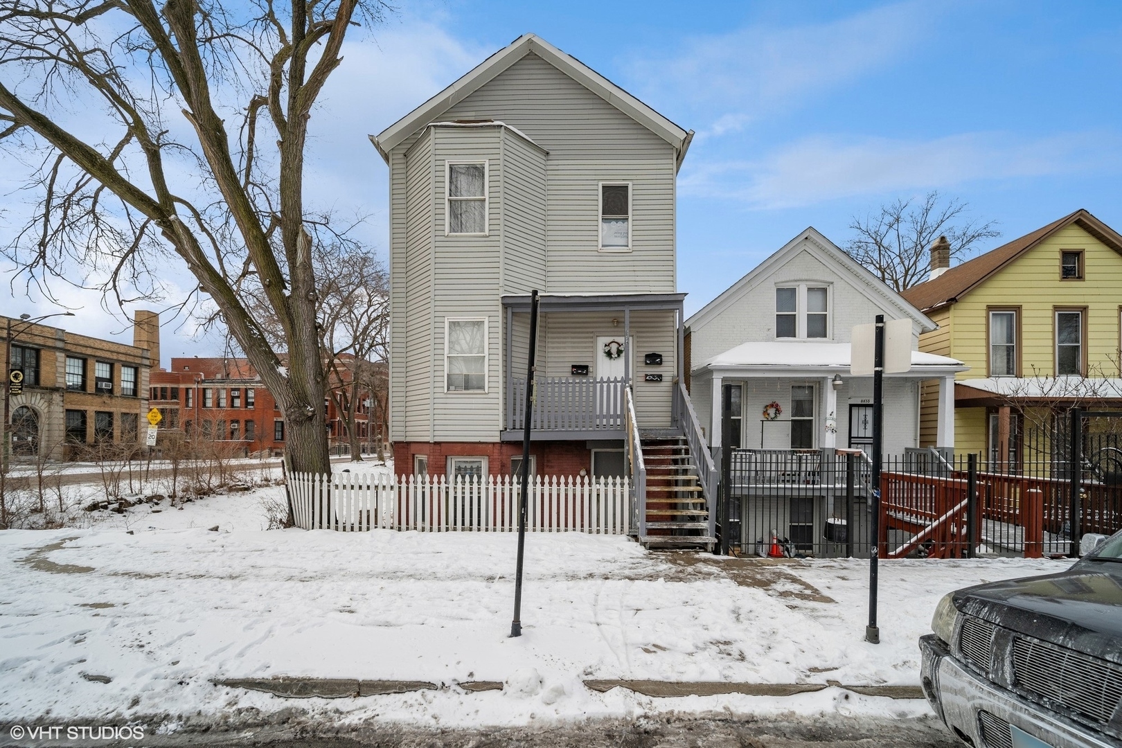 Property Photo:  8854 S Buffalo Avenue  IL 60617 