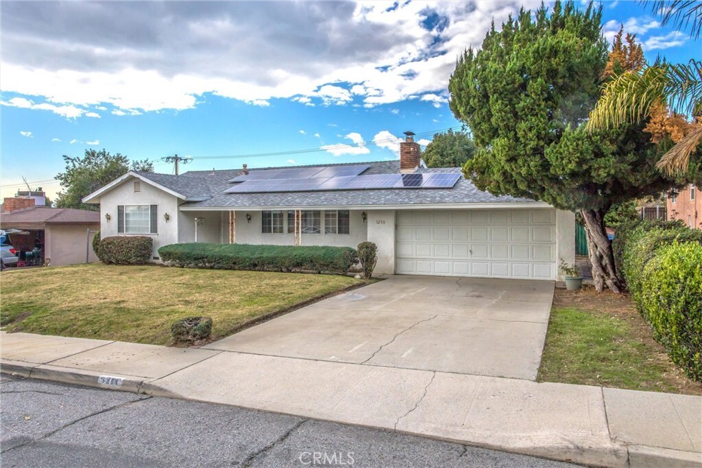 Property Photo: 5250 Pershing Avenue N CA 92407