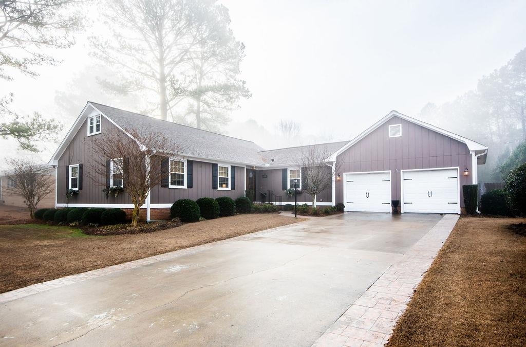 Property Photo:  1620 Manor Dr NE  AL 35055 - CULLMAN 