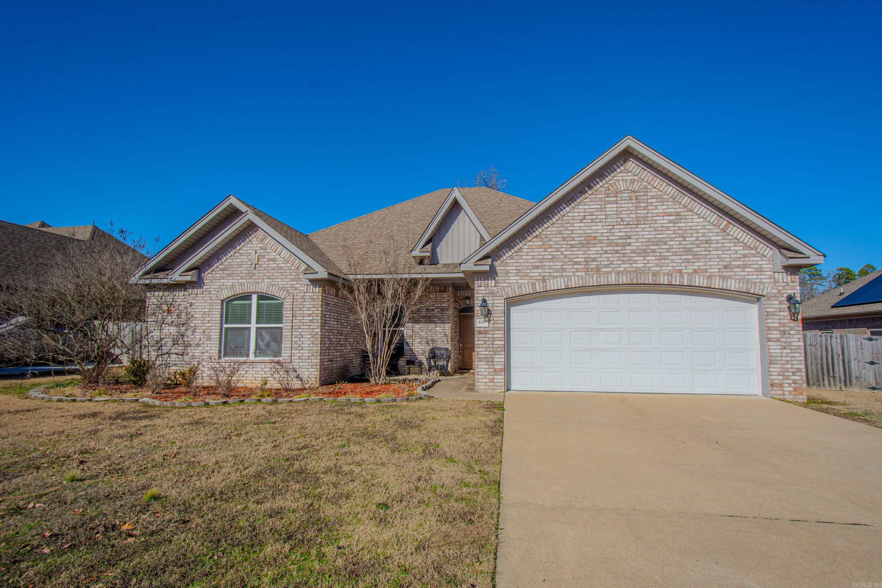 Property Photo:  408 Creekside Cv  AR 72022 