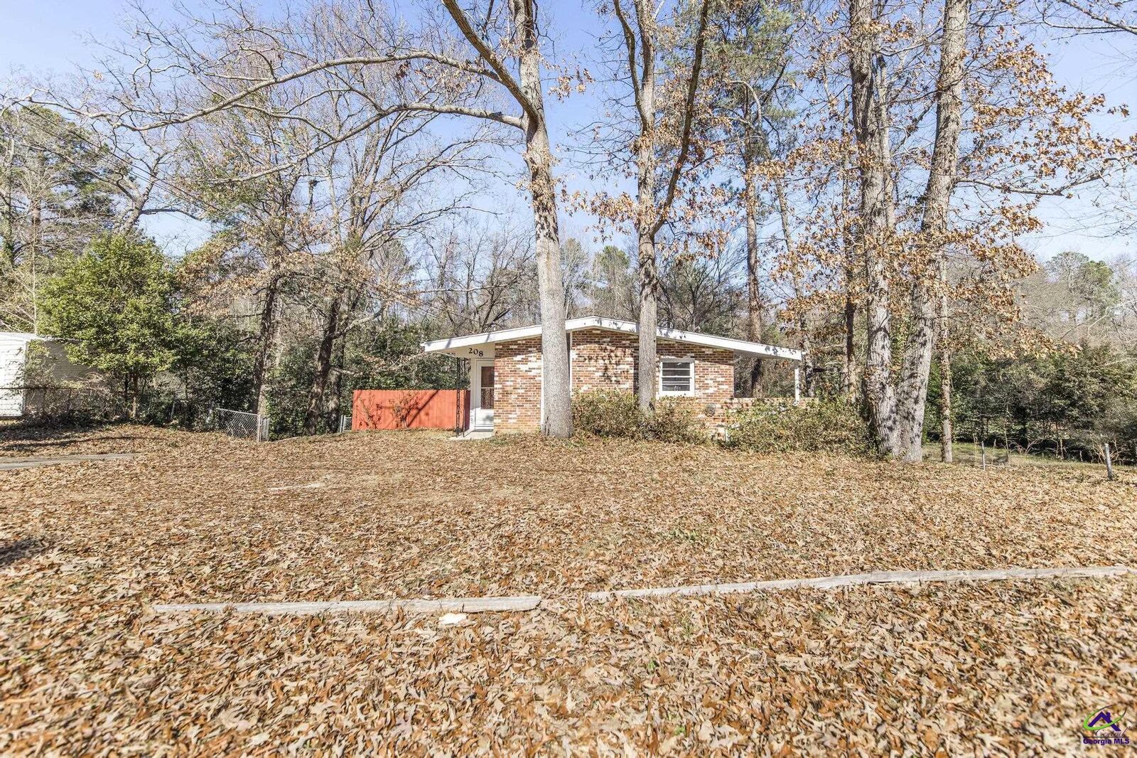 Property Photo:  208 Choctaw Street  GA 31088 