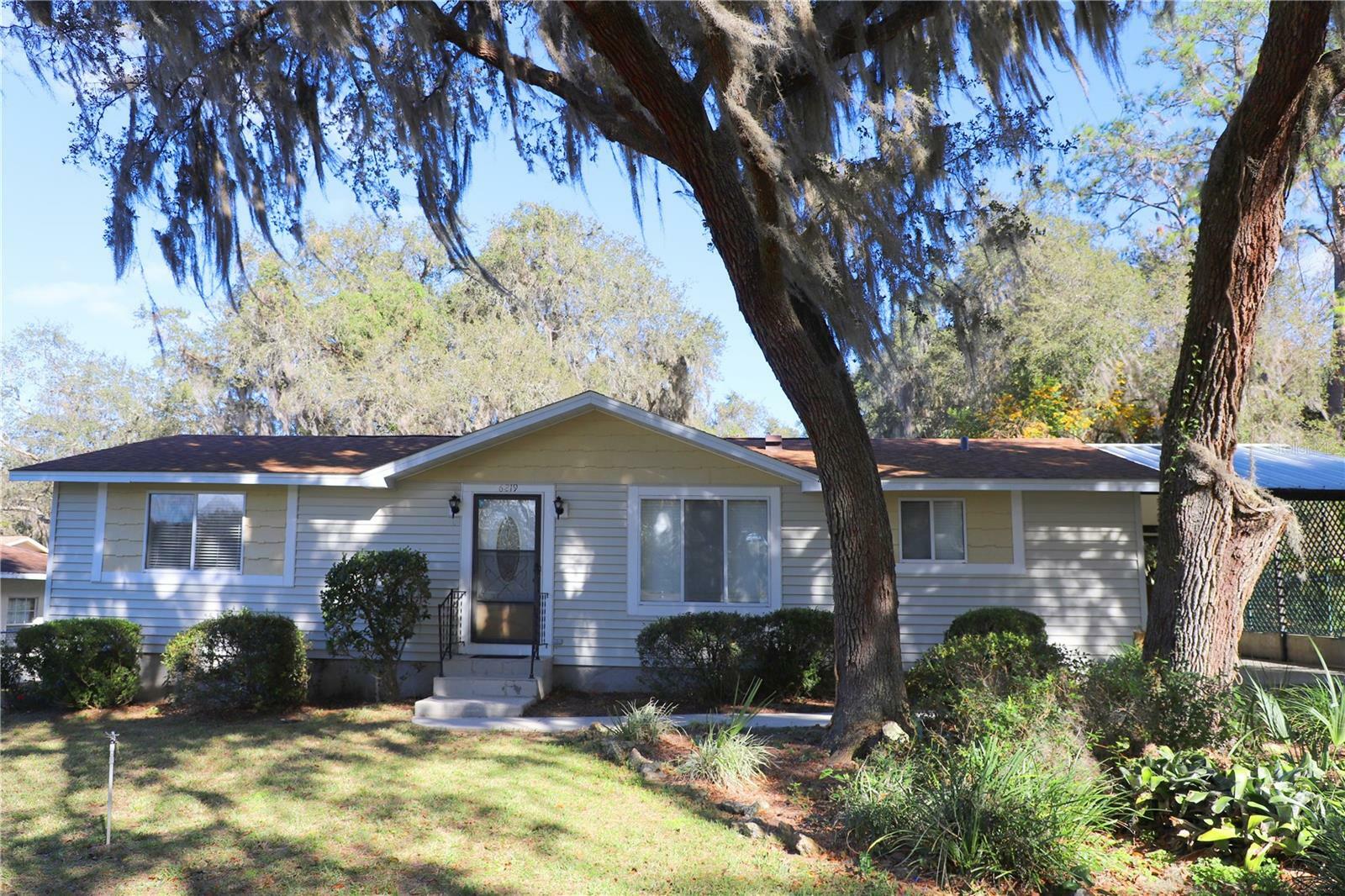 Property Photo:  6219 Carolina Avenue  FL 34748 