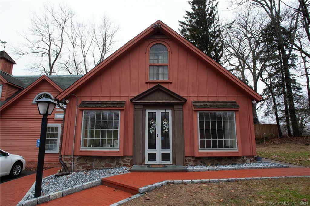 Property Photo:  128 Garden Street  CT 06032 