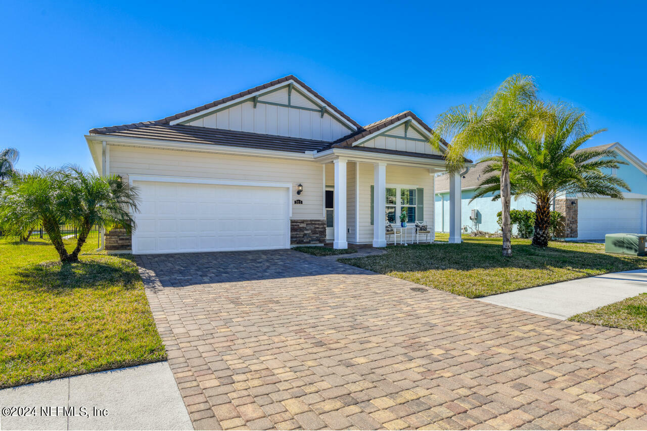 Property Photo:  311 Pintoresco Drive  FL 32095 