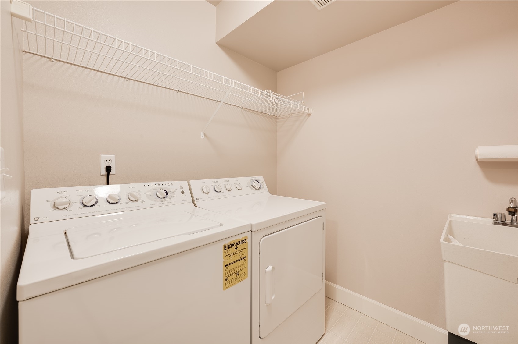 Property Photo: 11419 NE 86th Street WA 98033