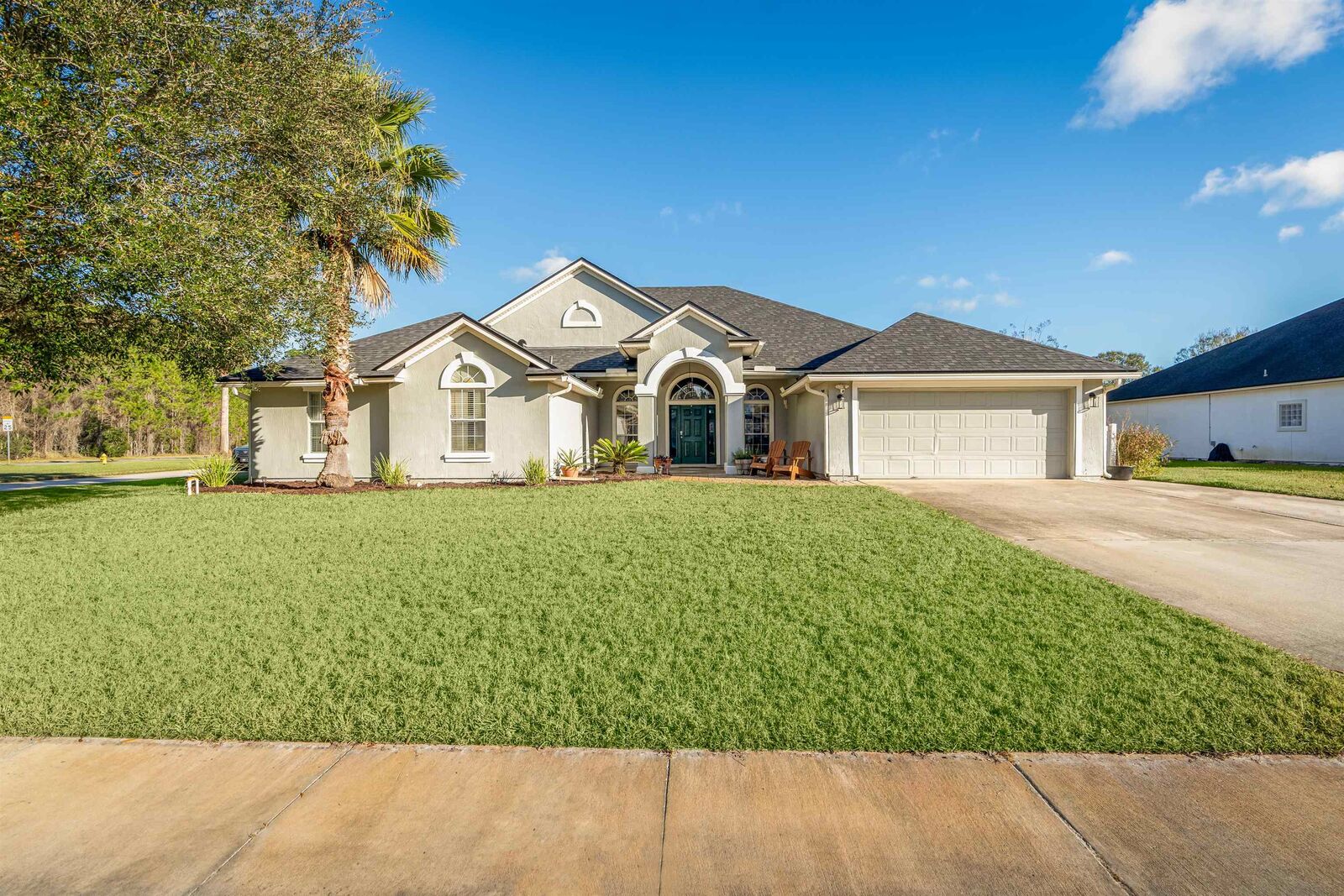 Property Photo: 5816 Cypress Estates Dr FL 32033