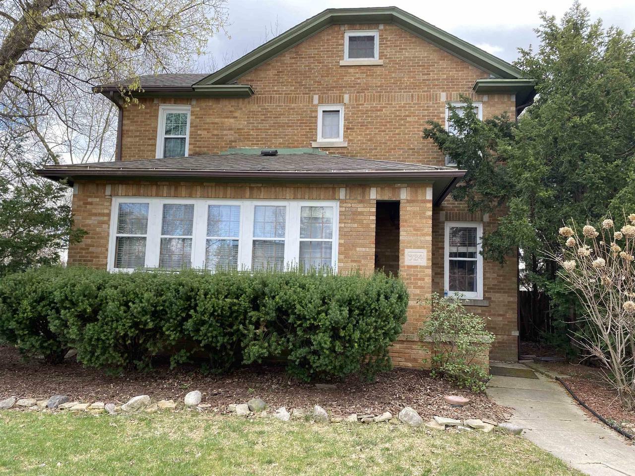 Property Photo:  924 East Milwaukee Street  WI 53545 