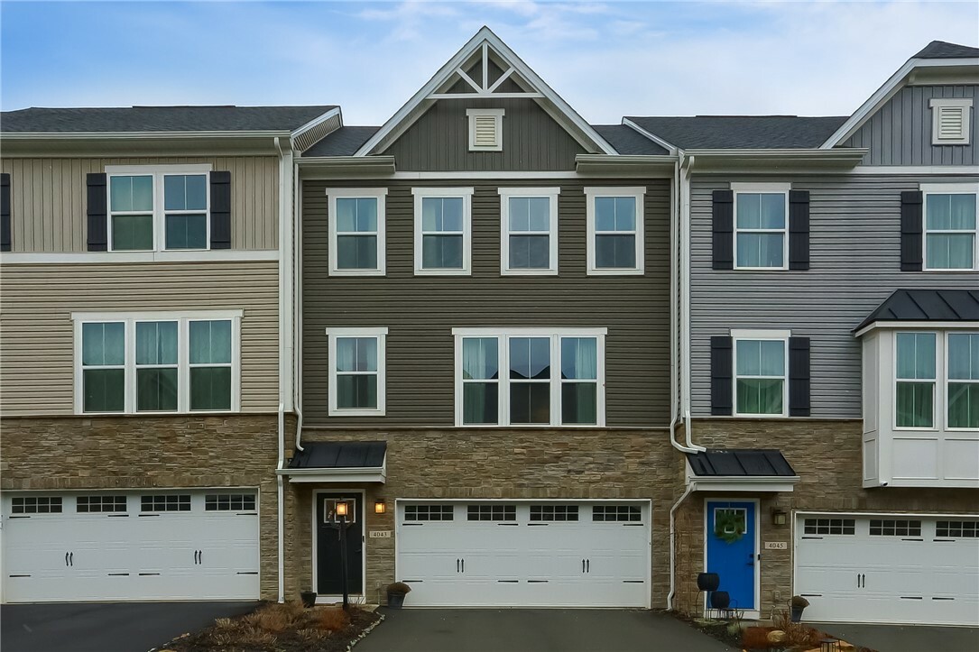Property Photo:  4043 Crown Dr  PA 15129 