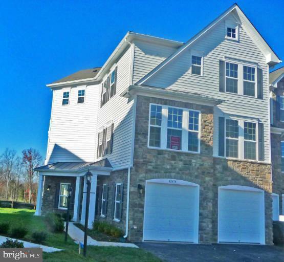 Property Photo: 22739 Balduck Terrace VA 20148