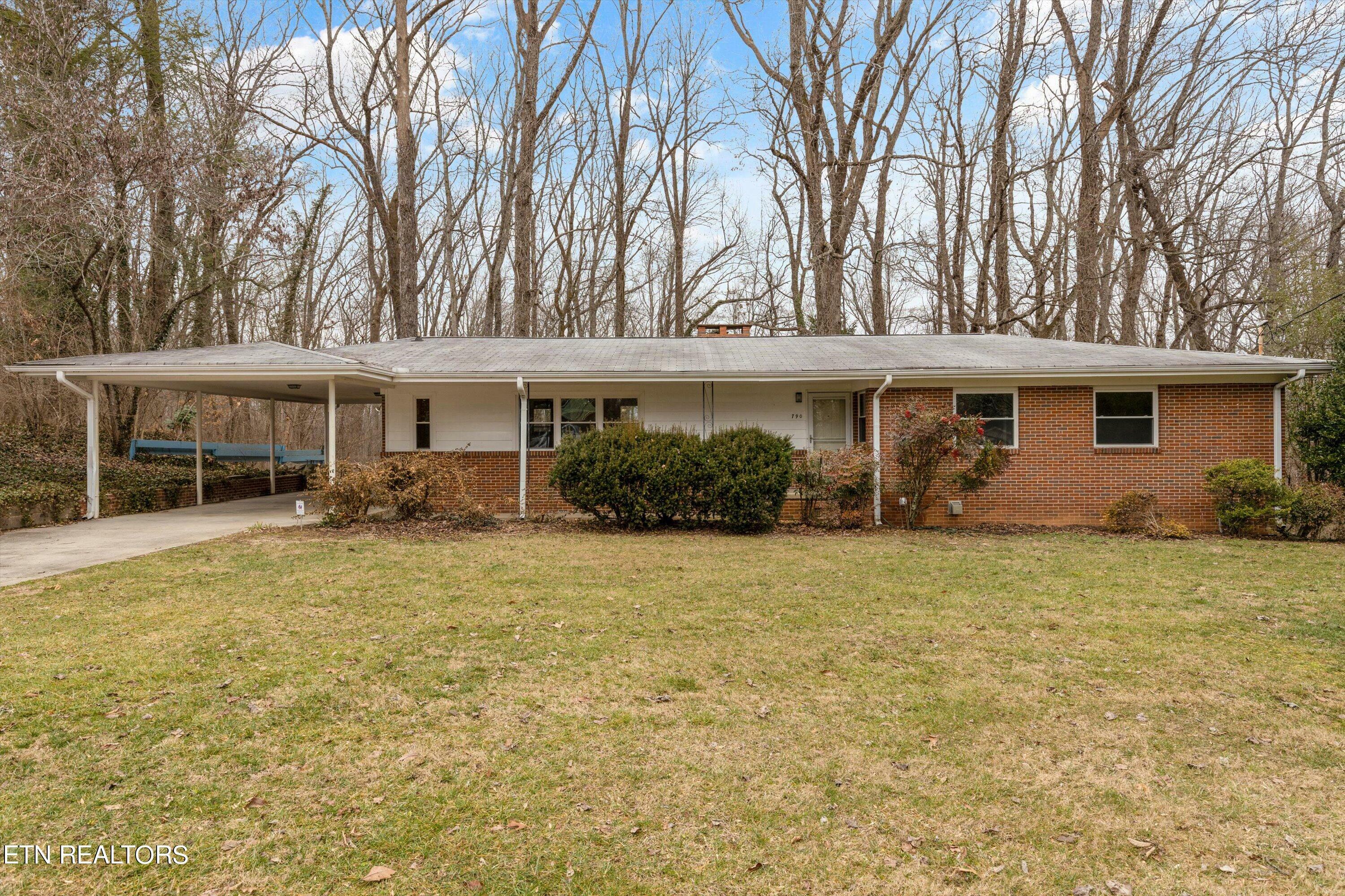 Property Photo:  790 W Outer Drive  TN 37830 