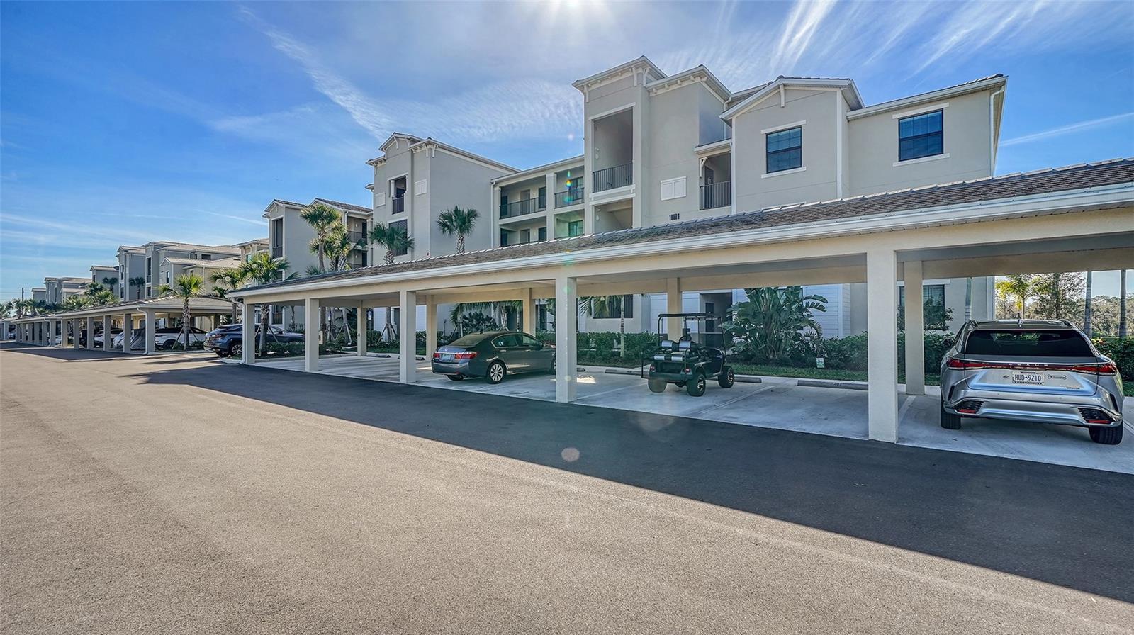 Property Photo: 18008 Gawthrop Drive 305 FL 34211