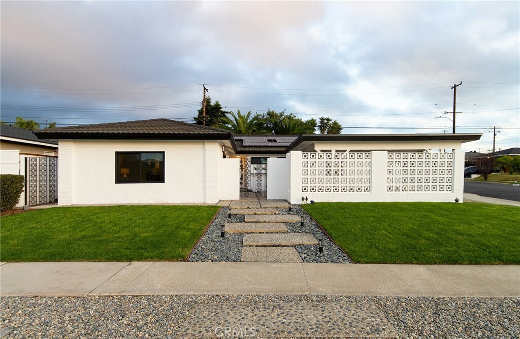 Property Photo:  11636 Tigrina Avenue  CA 90604 