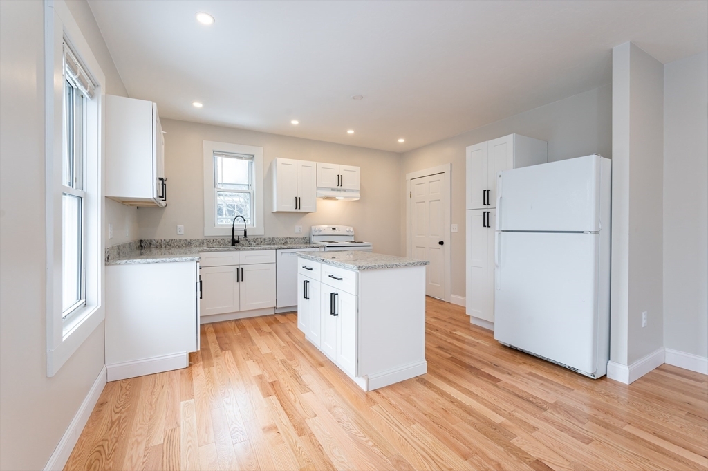 Property Photo: 270 Hilldale Ave 1 MA 01832