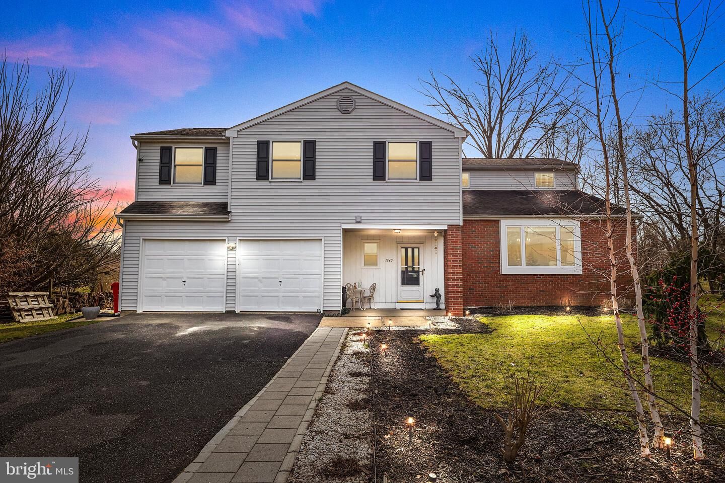 Property Photo:  1243 Wedgewood Drive  PA 18974