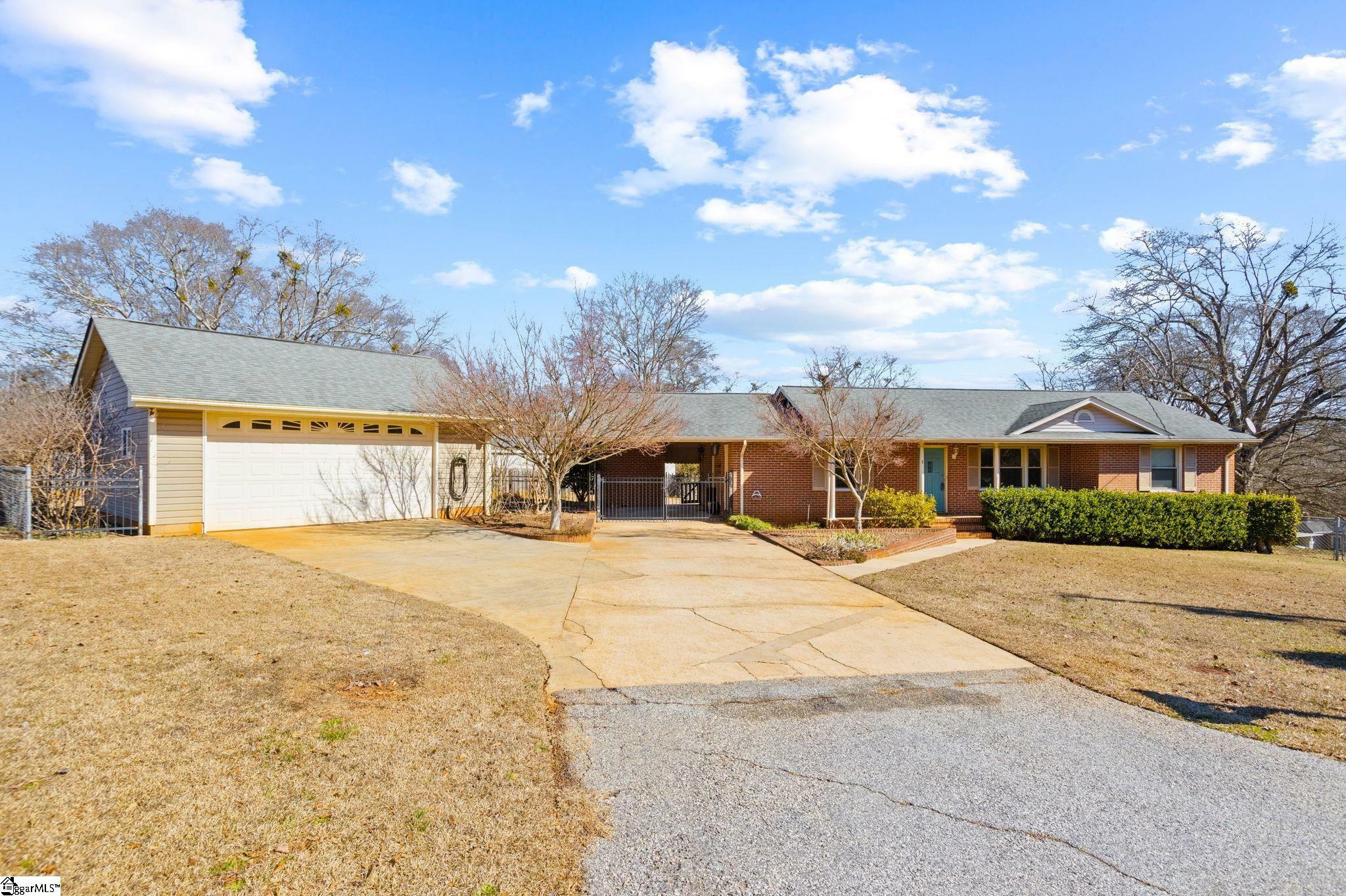 Property Photo:  7 Eberhardt Court  SC 29611 