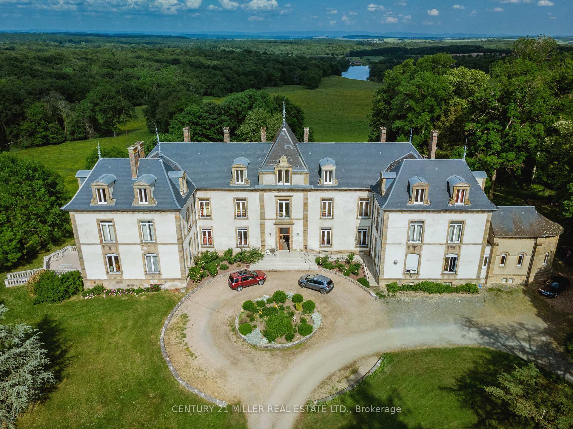 Photo de la propriété:  58720 Chateau Du Chene    