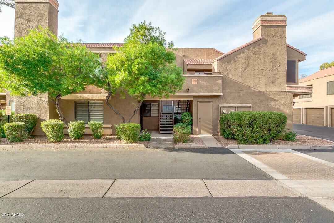 Property Photo: 5122 E Shea Boulevard Unit 2097 AZ 85254