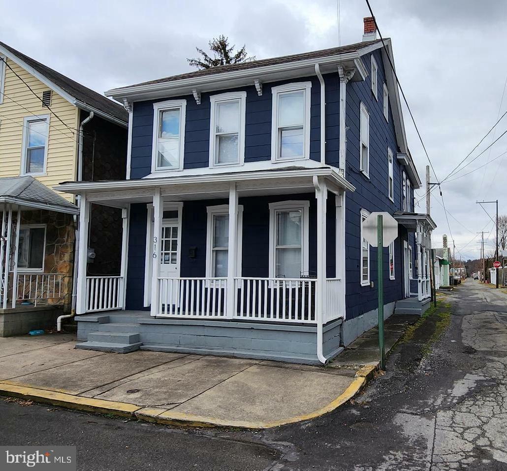 316 Market Street  Lykens PA 17048 photo