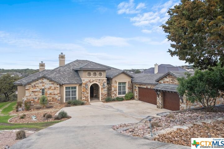 Property Photo: 538 Oak Shores Drive TX 78133