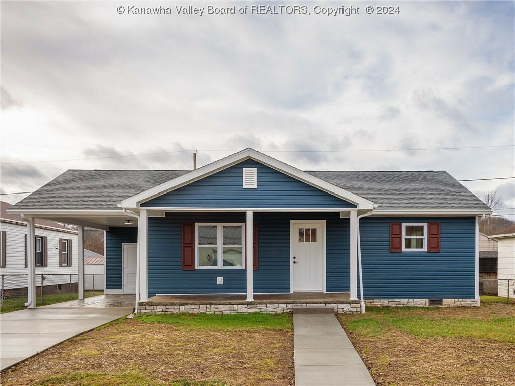 Property Photo: 1909 Grant Avenue WV 25177