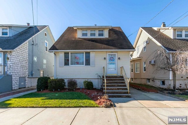 Property Photo:  214 Court Avenue  NJ 07071 