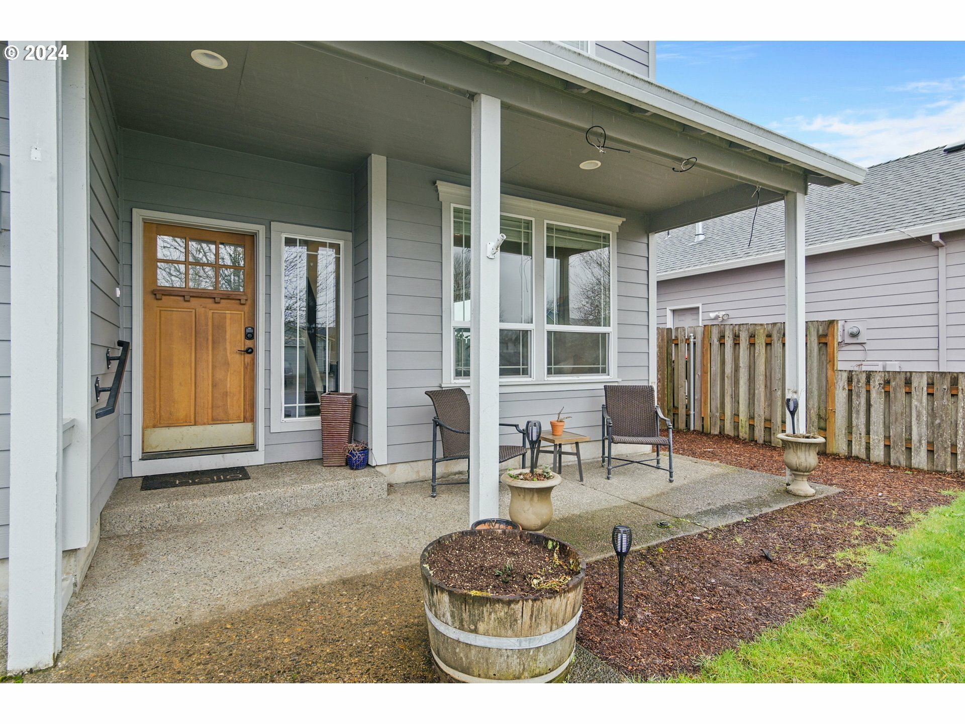 Property Photo:  2246 SW Redmond Hill Rd  OR 97128 