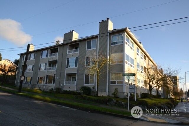 2421 SW Trenton Street 109  Seattle WA 98106 photo
