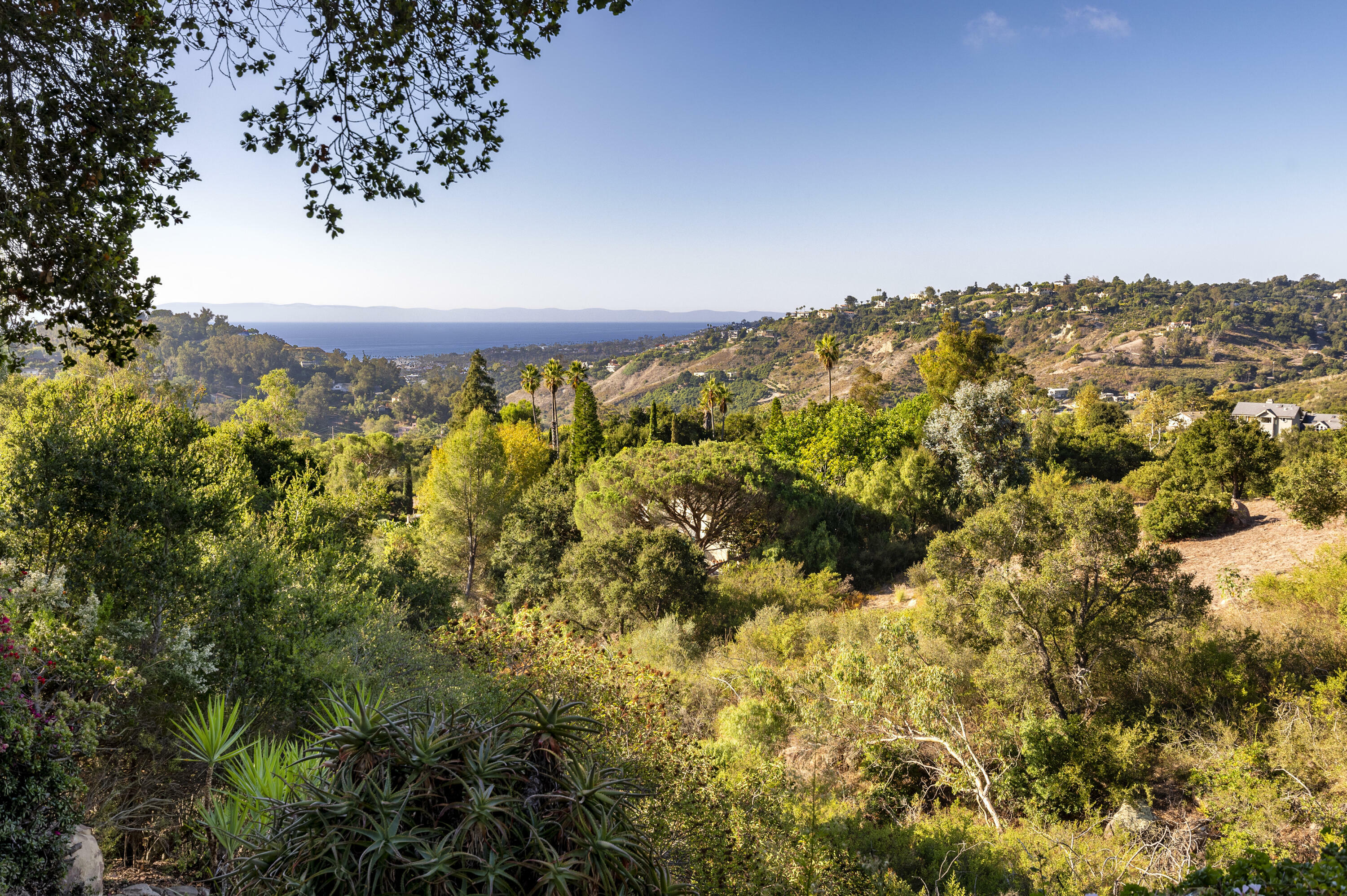 Property Photo:  195 E Mountain Drive  CA 93108 