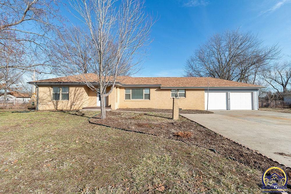 Property Photo:  1051 N Franklin St  KS 66402 