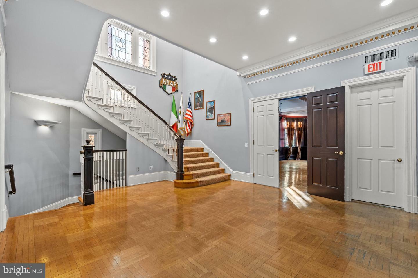 Property Photo:  1860 19th Street NW  DC 20009 