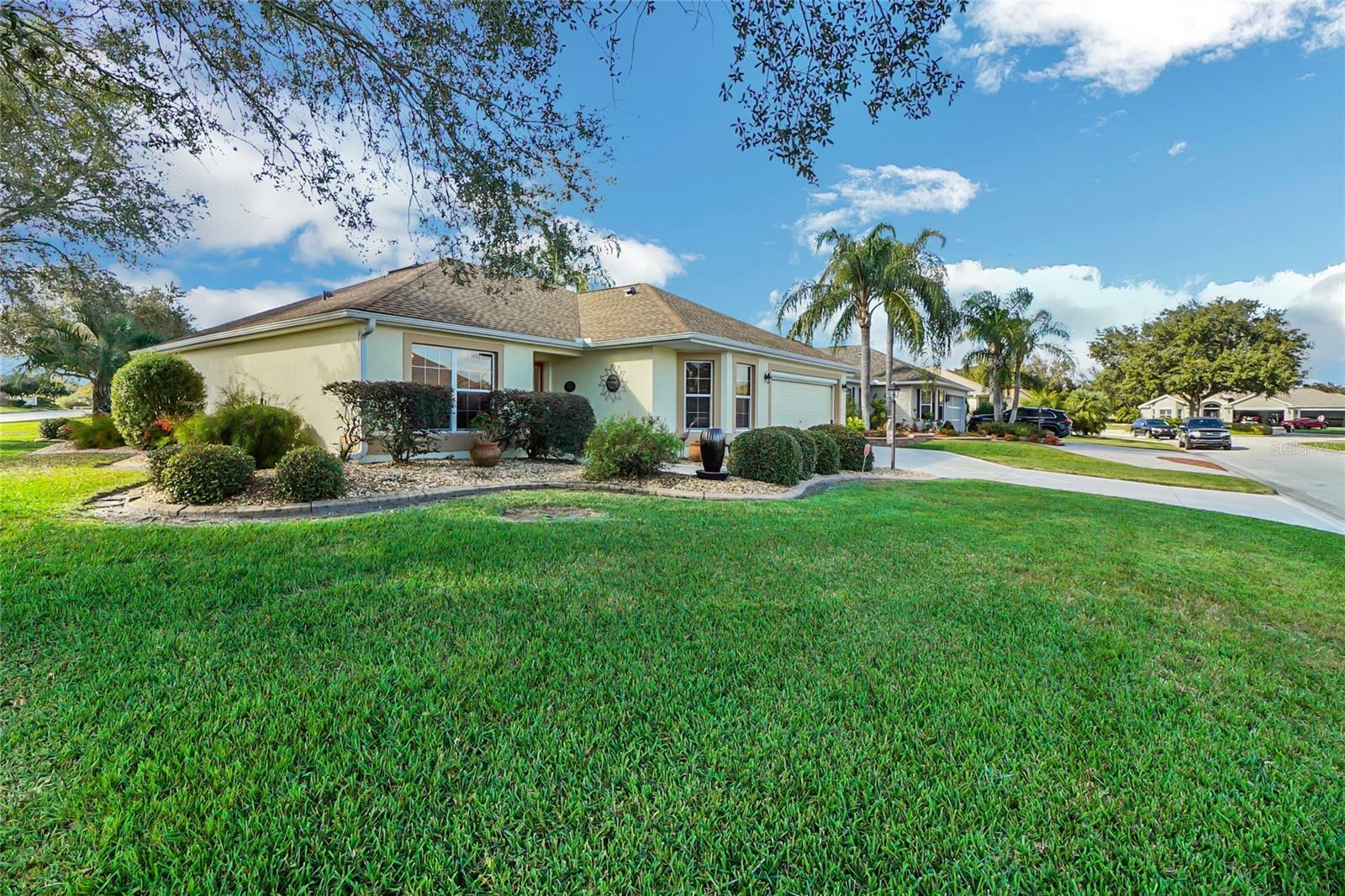 Property Photo:  17350 SE 80th Biltmore Avenue  FL 32162 