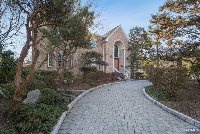 Property Photo:  653 Summit Street  NJ 07632 