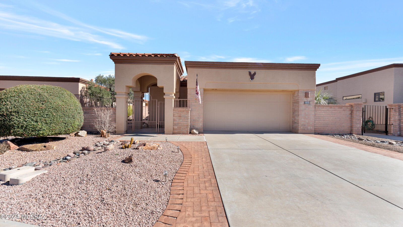 Property Photo:  4975 S View Ridge Drive  AZ 85622 
