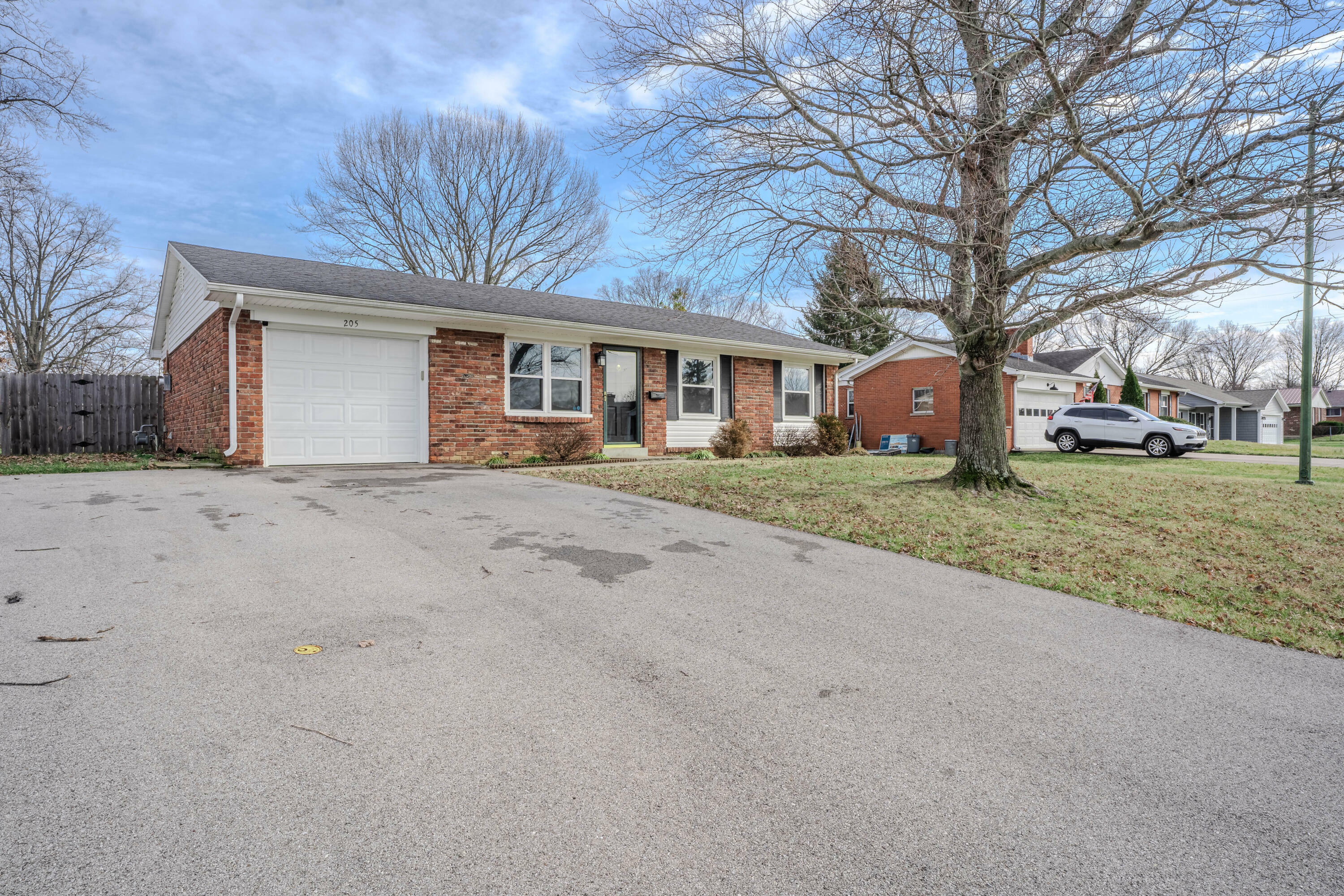 Property Photo:  205 Bellwood Court  KY 40601 