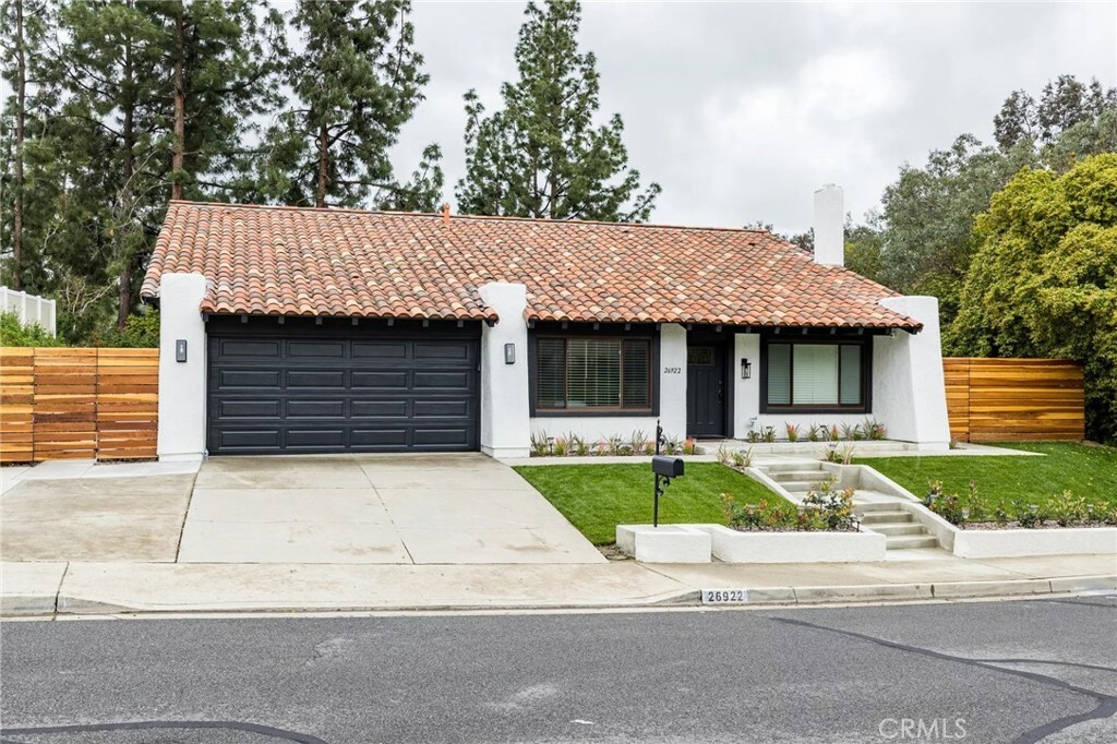 Property Photo:  26922 Floresta Lane  CA 92691 