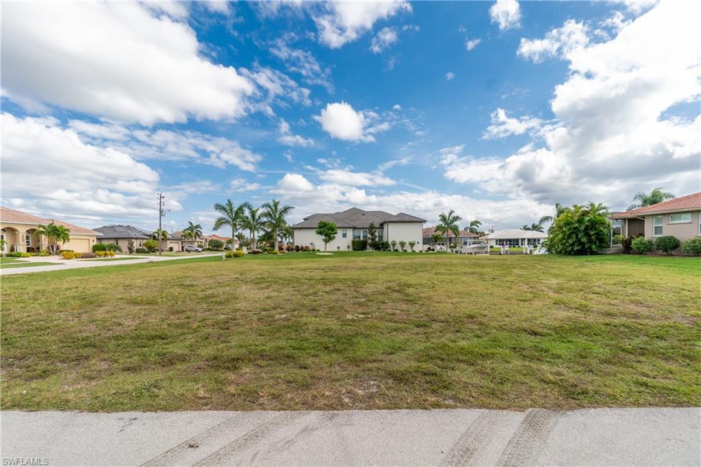 Property Photo: 3800 Saba Ct FL 33950