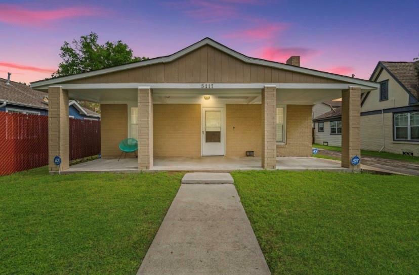 Property Photo:  5217 Claremont Street  TX 77023 