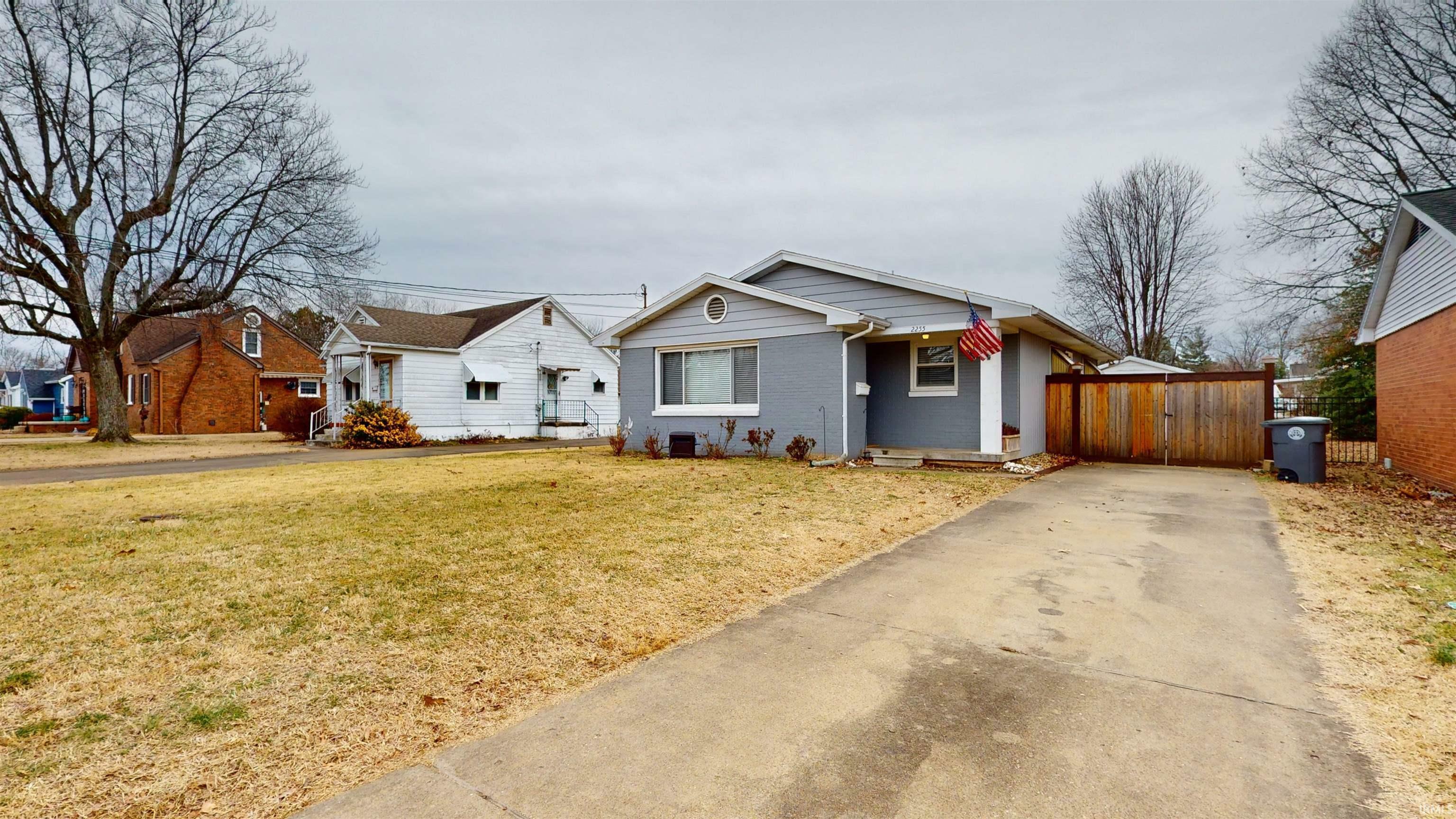 Property Photo:  2255 E Tennessee Street  IN 47711 
