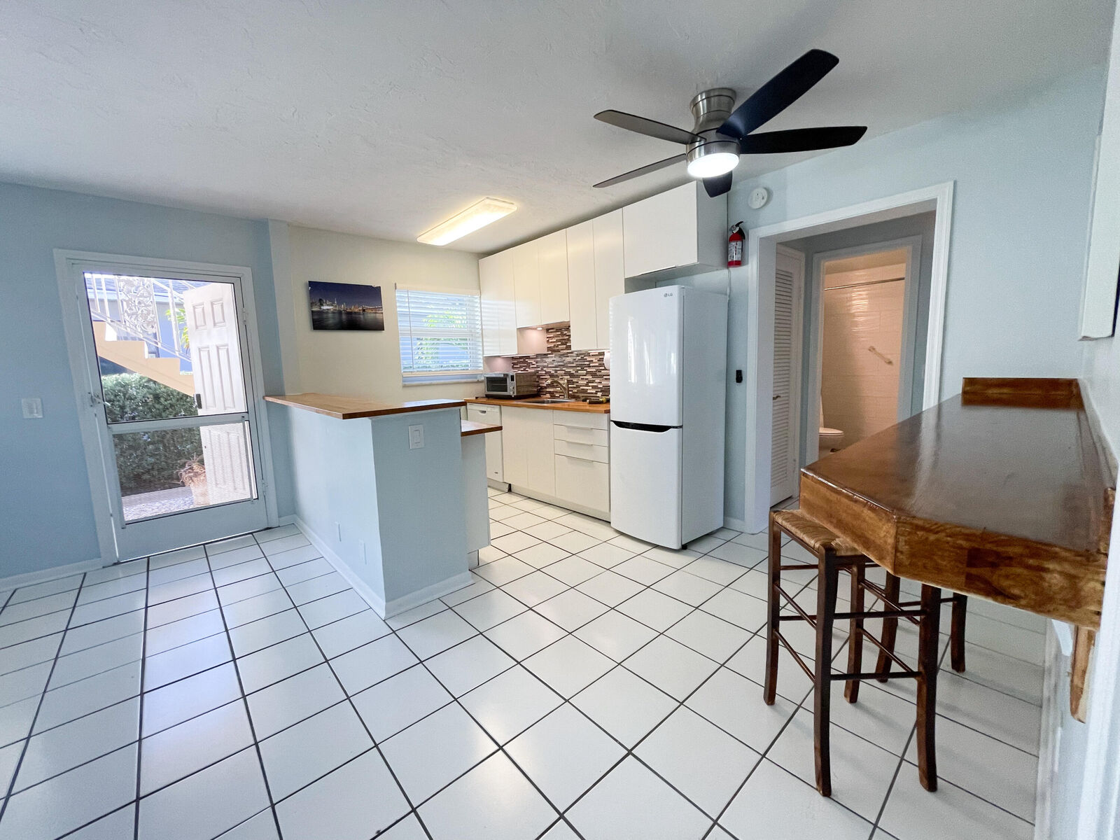 Property Photo:  122 S Lakeside Drive #4  FL 33460