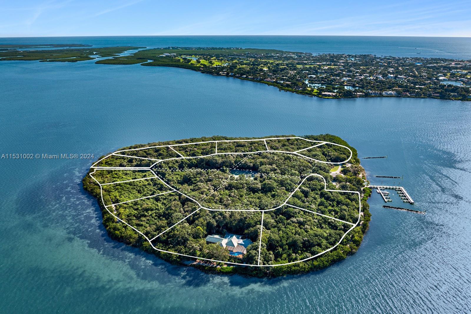 Property Photo: 10 Cannon Point FL 33037