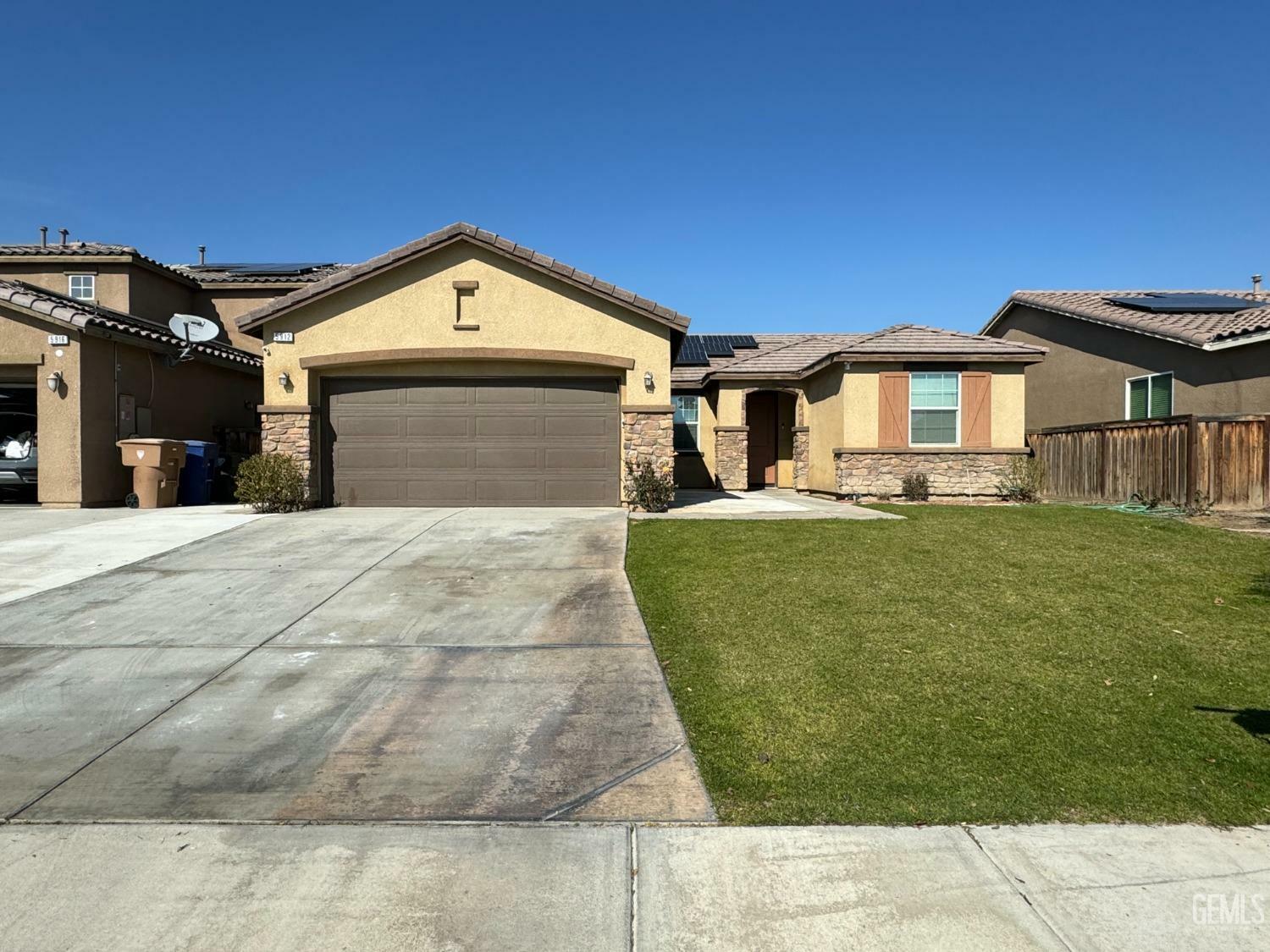 Property Photo:  5912 Warren Ridge Drive  CA 93313 