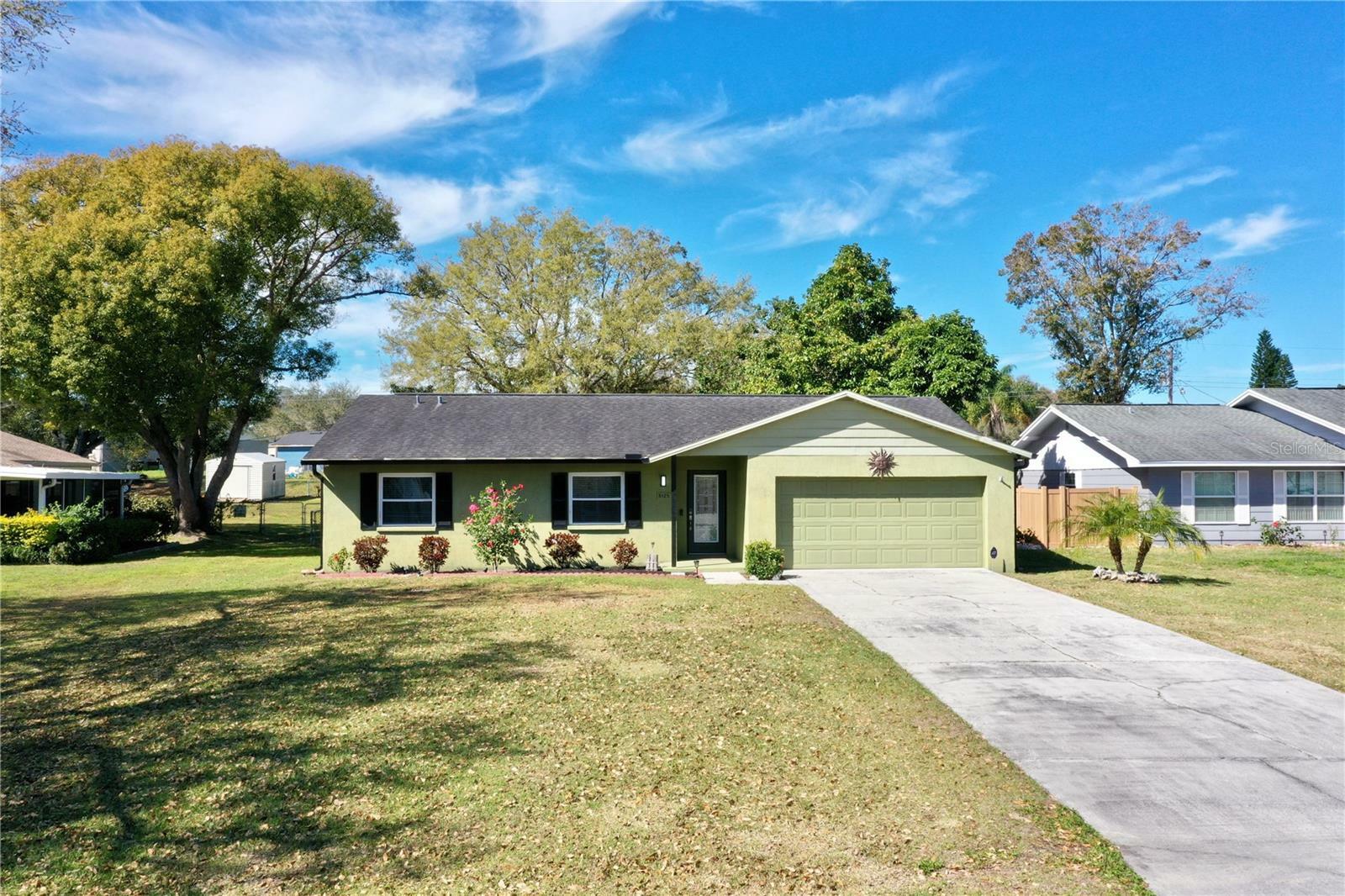 Property Photo:  6125 Waterman Lane  FL 33812 