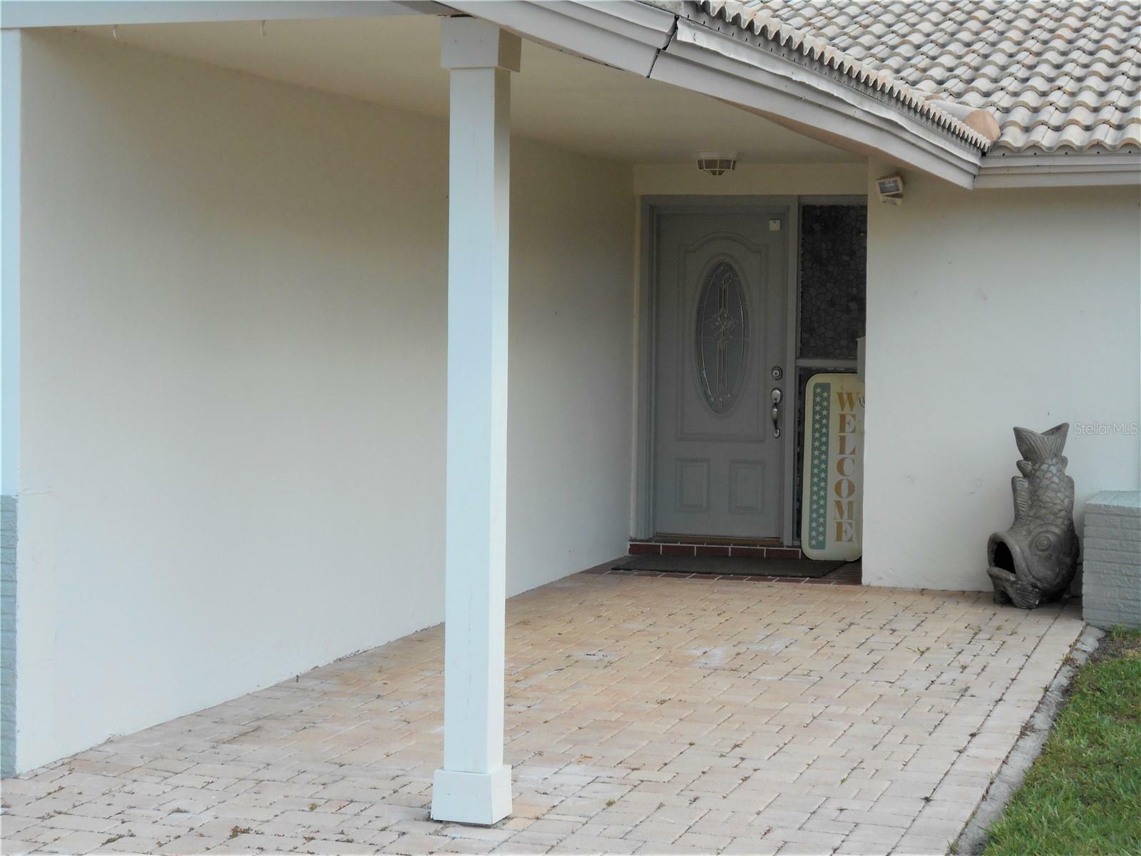 Property Photo:  4043 Topsail Trail  FL 34652 