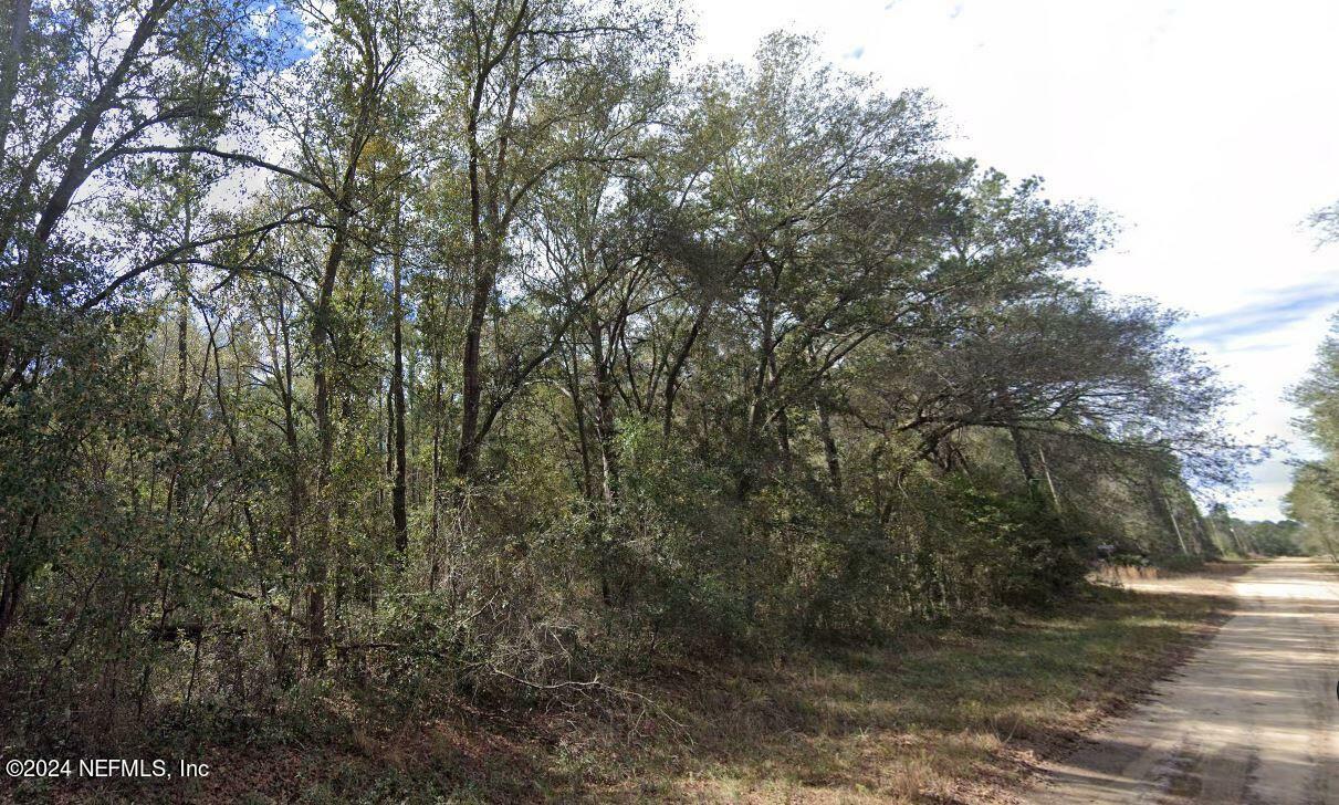 Property Photo:  141 Sigman Street  FL 32140 