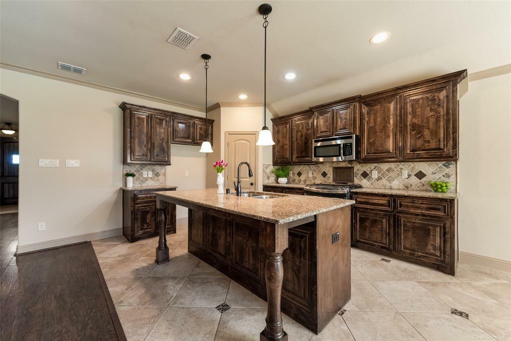 Property Photo: 3105 Granite Rock Trail TX 75126